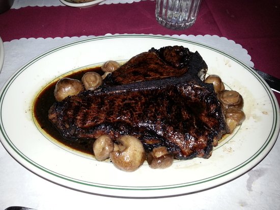 Steaks Rule the Menu at the Five O’Clock Steakhouse